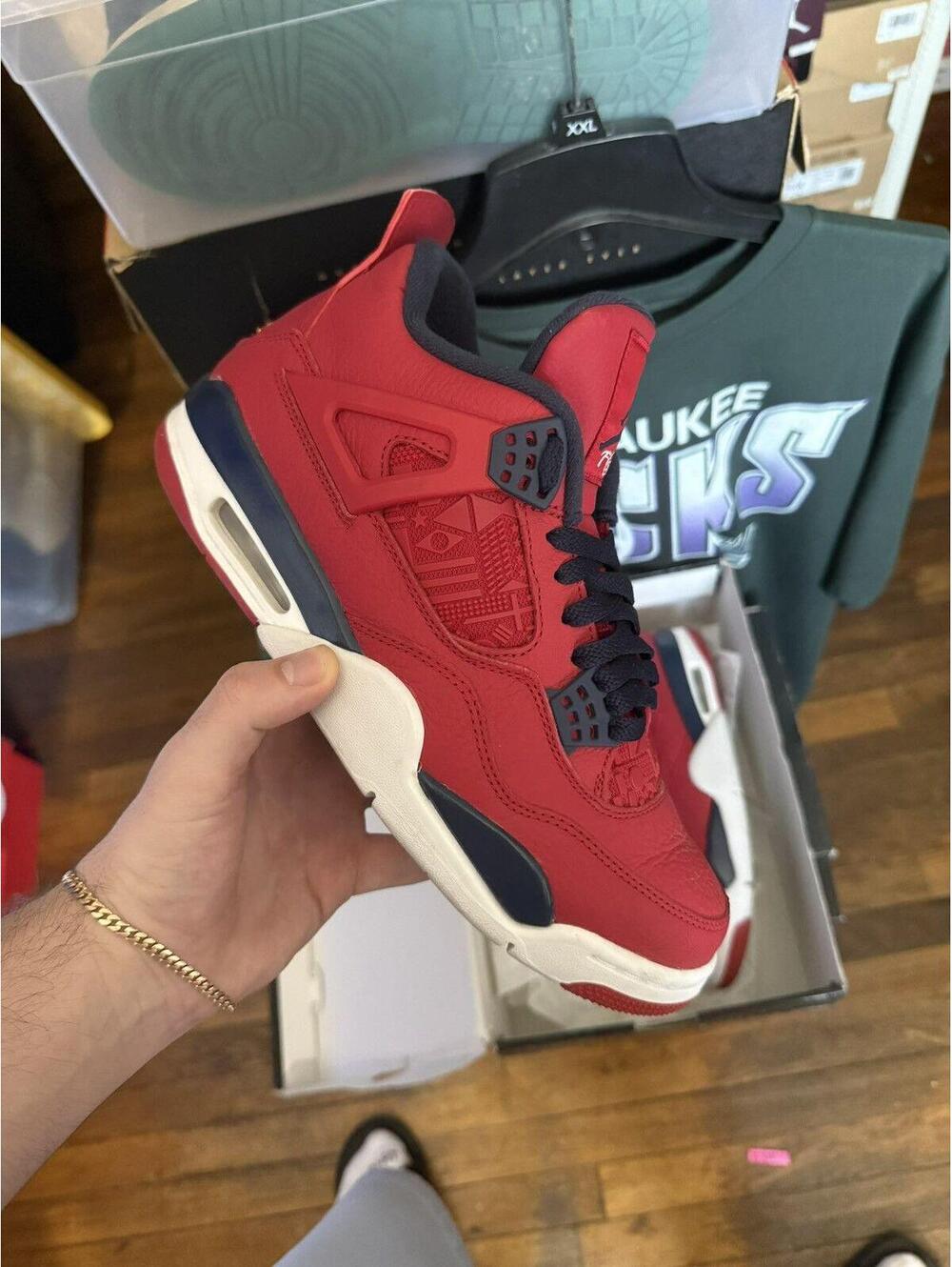 Jordan retro 4 fiba sz 9